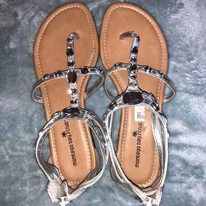Women’s Silver Sandals with gems - size 9